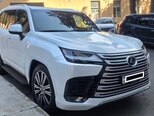 Lexus LX 500d-4