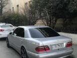 Mercedes E 320-4