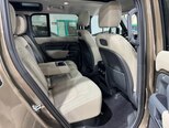 Land Rover Defender-15