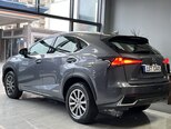Lexus NX 300h-7