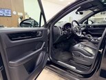 Porsche Cayenne-12