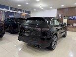 Porsche Cayenne-5