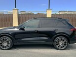 Porsche Cayenne-11