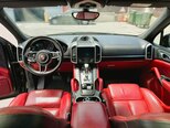 Porsche Cayenne-2