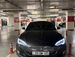 Tesla Model S-1