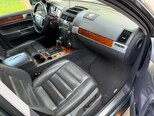Volkswagen Touareg-12