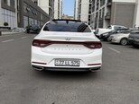 Hyundai Grandeur-2