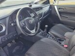 Toyota Auris-11