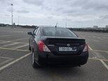 Nissan Versa-5