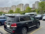 Toyota Land Cruiser-6