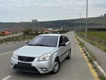 Kia Rio-2