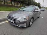Hyundai Elantra-4