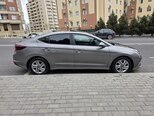 Hyundai Elantra-5