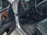Mercedes E 240-2