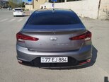 Hyundai Elantra-3