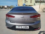 Hyundai Elantra-4