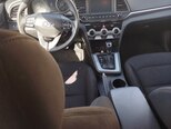 Hyundai Elantra-8