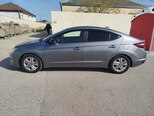 Hyundai Elantra-6