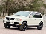 Volkswagen Touareg-2