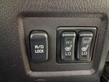 Mitsubishi Pajero-10