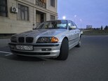 BMW 320-1