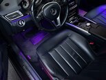 Mercedes E 220-11
