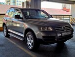 Volkswagen Touareg-1
