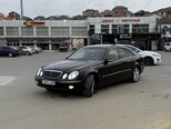 Mercedes E 220-12