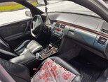 Mercedes E 240-5