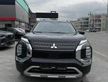 Mitsubishi Outlander-1
