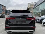 Mitsubishi Outlander-5