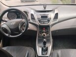 Hyundai Elantra-3