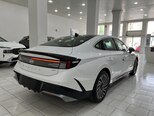 Hyundai Sonata-5