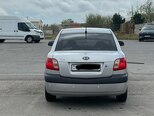 Kia Rio-11