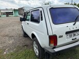 LADA (VAZ) Niva-8