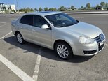 Volkswagen Jetta-2