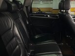 Volkswagen Touareg-13