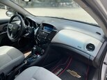 Chevrolet Cruze-10