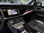 Audi Q7-6