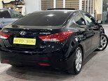 Hyundai Elantra-2