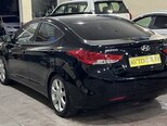 Hyundai Elantra-4