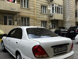 Nissan Sunny-5
