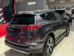 Toyota RAV4-8
