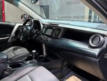 Toyota RAV4-12