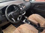 Kia Rio-10