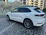 Porsche Cayenne-12