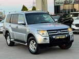 Mitsubishi Pajero-2