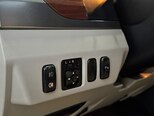 Mitsubishi Pajero-33