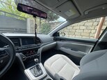 Hyundai Elantra-9