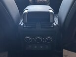 Land Rover Defender-11